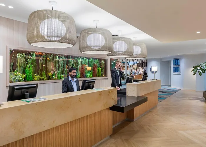 Holiday Inn Airport By Ihg